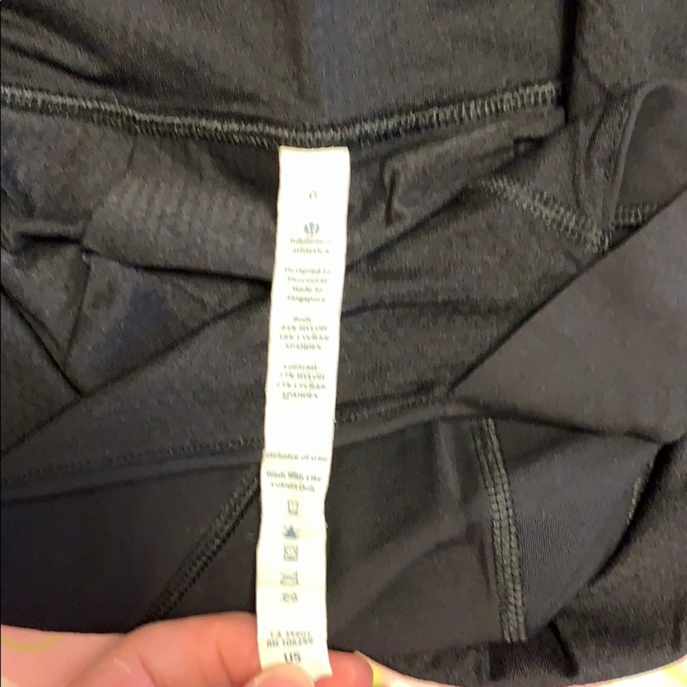 Lululemon size 6 - Picture 4 of 4